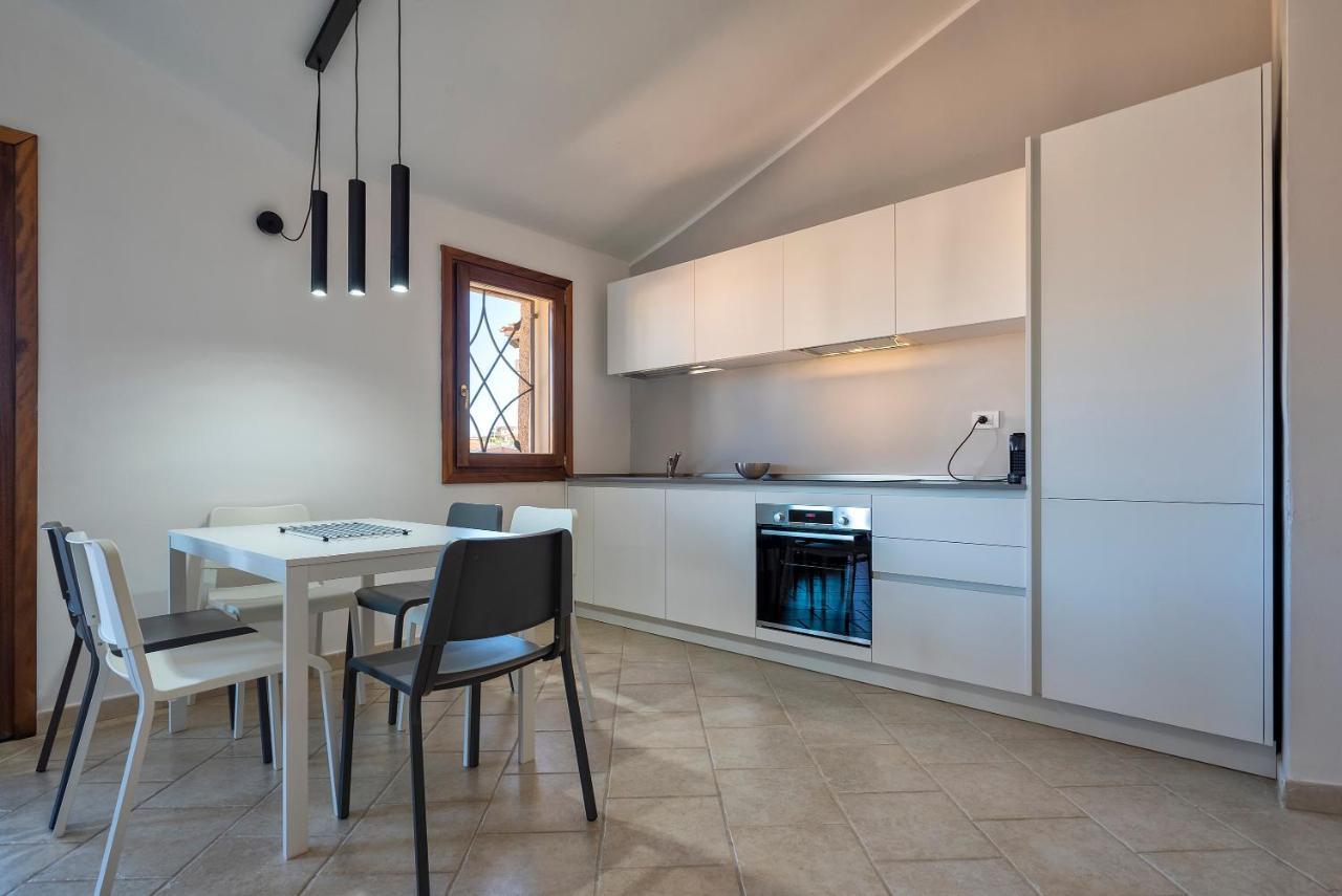 House Of Lens Golfo Aranci Exterior foto