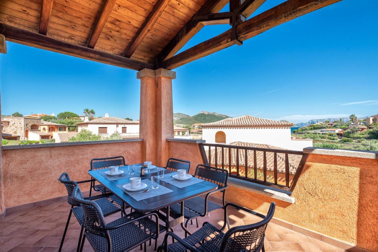 House Of Lens Golfo Aranci Exterior foto
