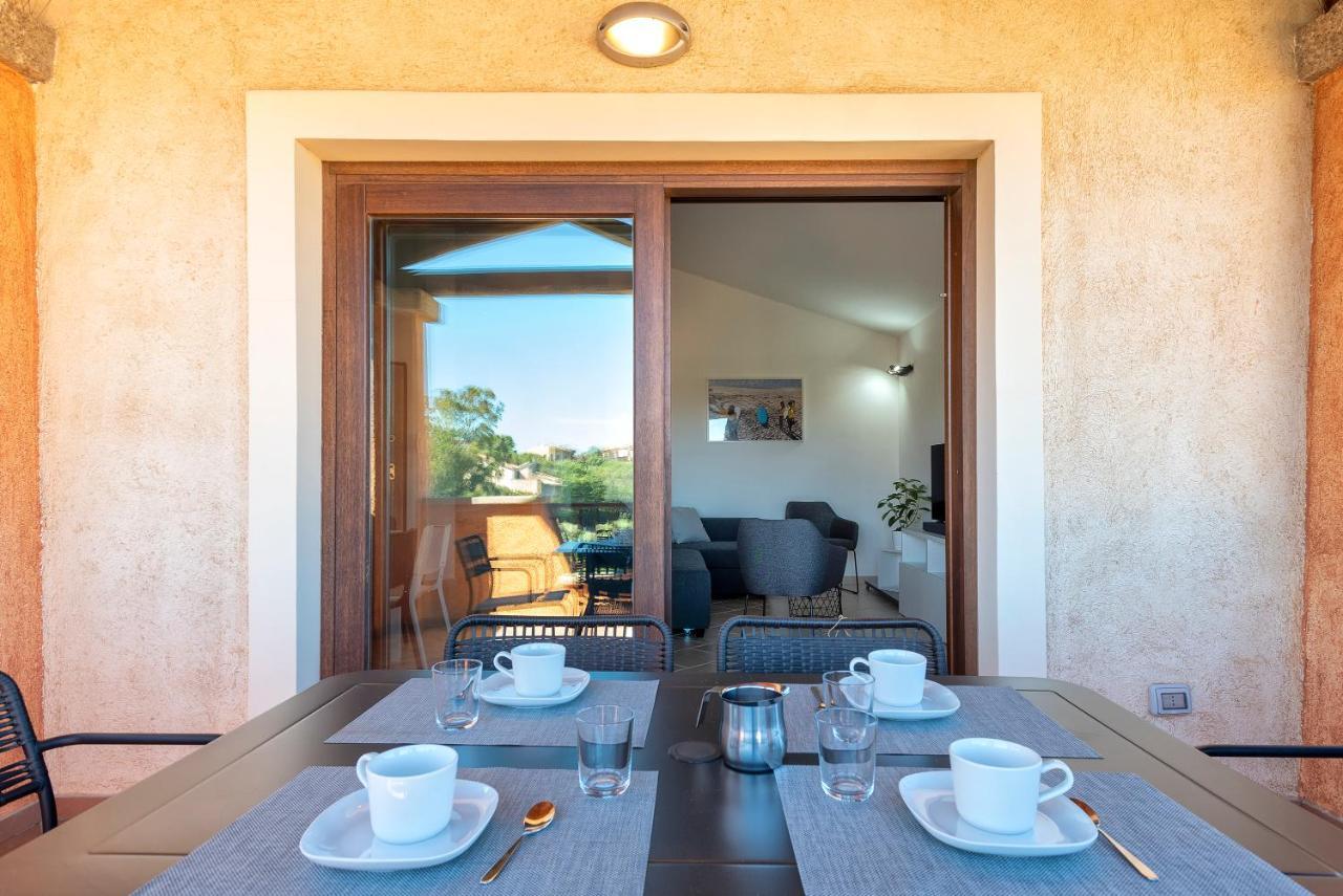 House Of Lens Golfo Aranci Exterior foto